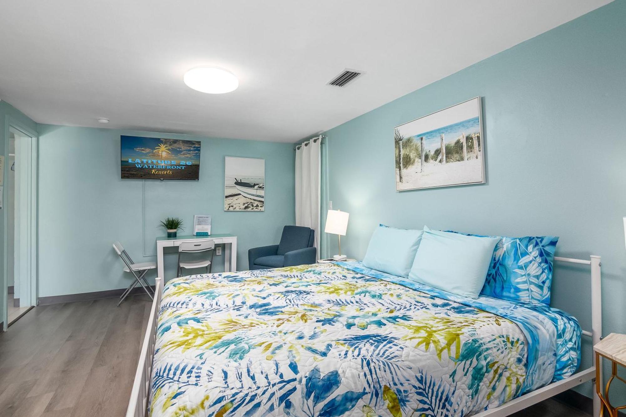 Latitude 26 Waterfront Boutique Resort - Форт-Маєрс-Біч Екстер'єр фото